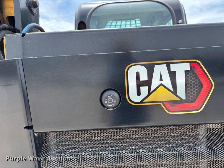 image for item FC4705 2021 Caterpillar 242D3 skid steer loader