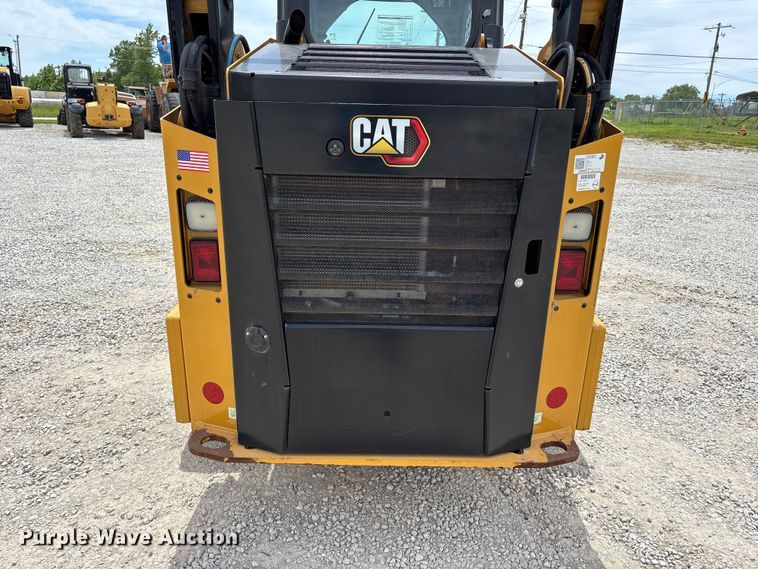 image for item FC4705 2021 Caterpillar 242D3 skid steer loader