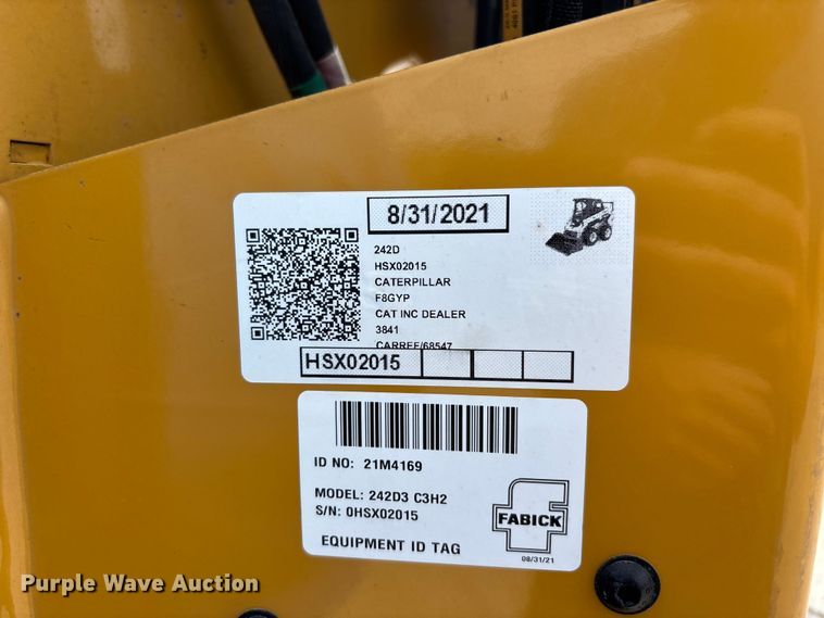 image for item FC4705 2021 Caterpillar 242D3 skid steer loader