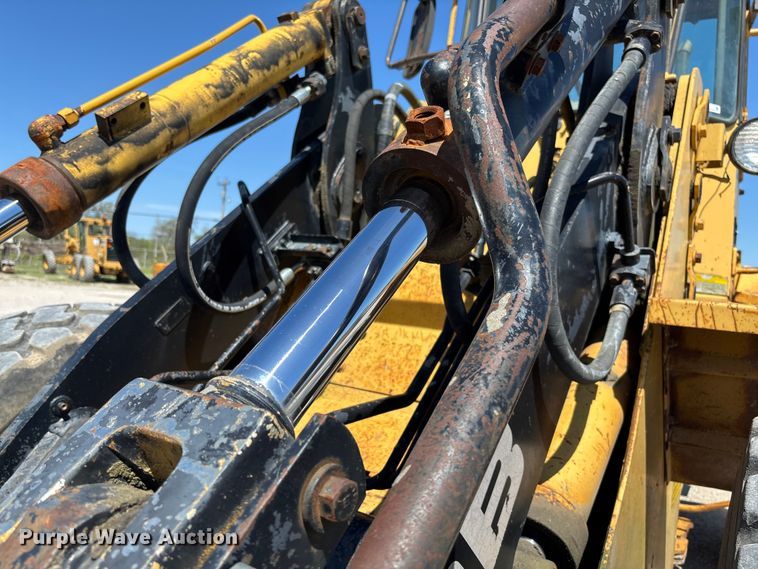 image for item FC5596 1985 Caterpillar IT28 wheel loader