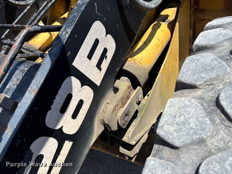 image for item FC5596 1985 Caterpillar IT28 wheel loader