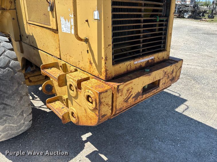 image for item FC5596 1985 Caterpillar IT28 wheel loader