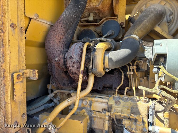 image for item FC5596 1985 Caterpillar IT28 wheel loader