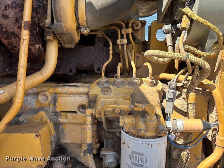 image for item FC5596 1985 Caterpillar IT28 wheel loader