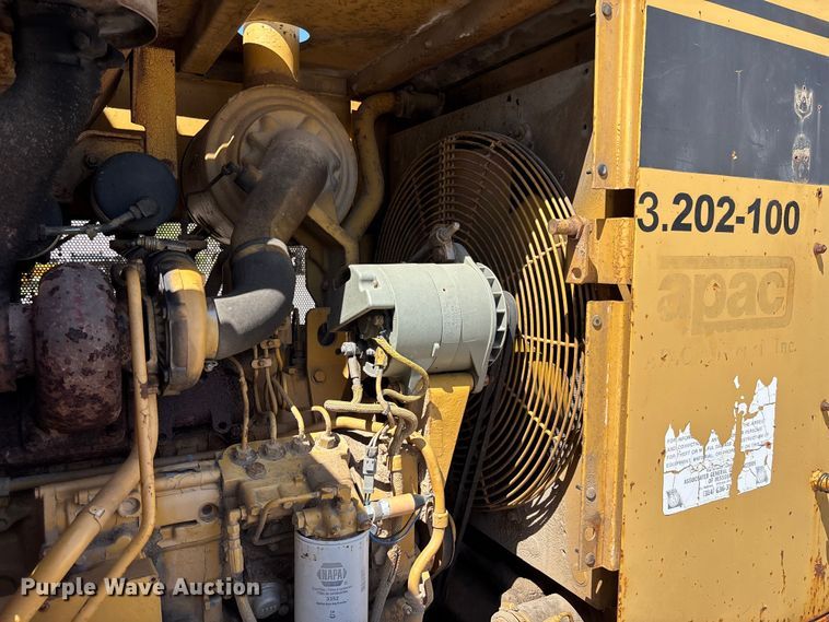 image for item FC5596 1985 Caterpillar IT28 wheel loader