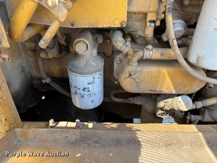 image for item FC5596 1985 Caterpillar IT28 wheel loader