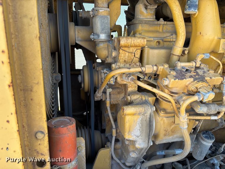image for item FC5596 1985 Caterpillar IT28 wheel loader