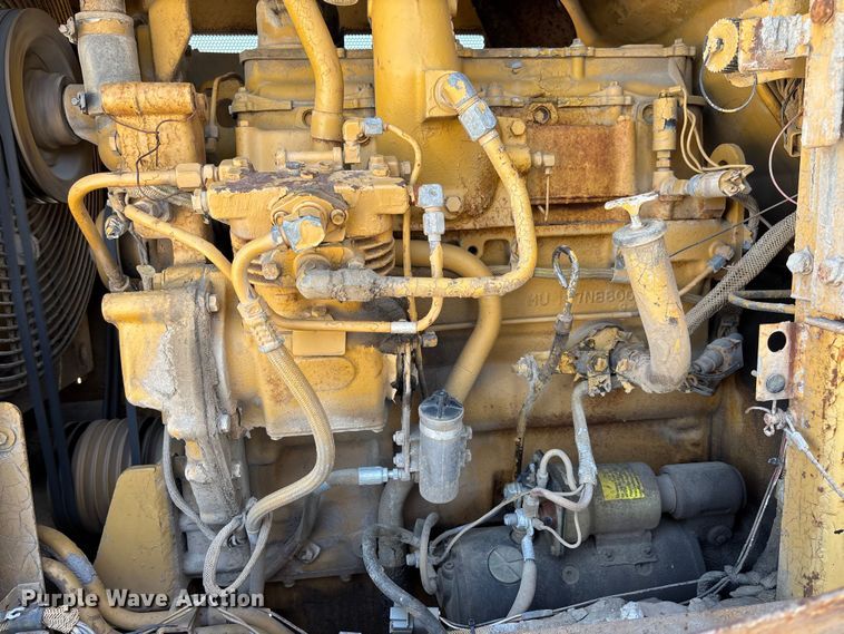 image for item FC5596 1985 Caterpillar IT28 wheel loader