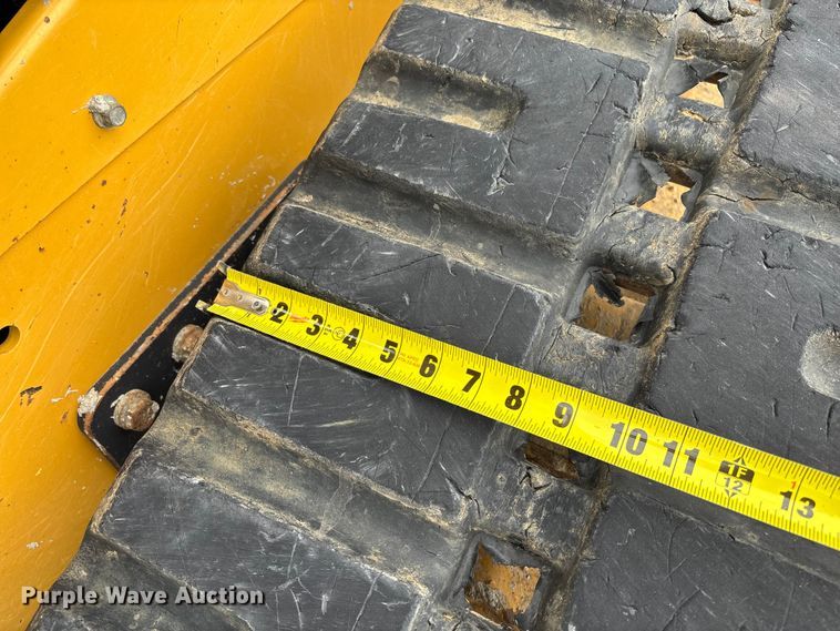 image for item FC5765 2022 Caterpillar 299D3 tracked skid steer loader