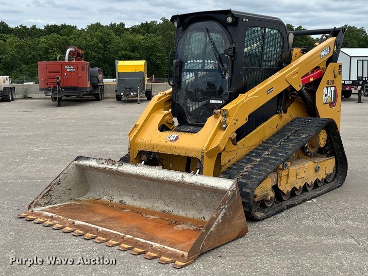 image for item FC5799 2021 Caterpillar 299D3 tracked skid steer loader