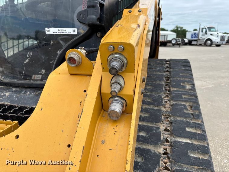 image for item FC5799 2021 Caterpillar 299D3 tracked skid steer loader