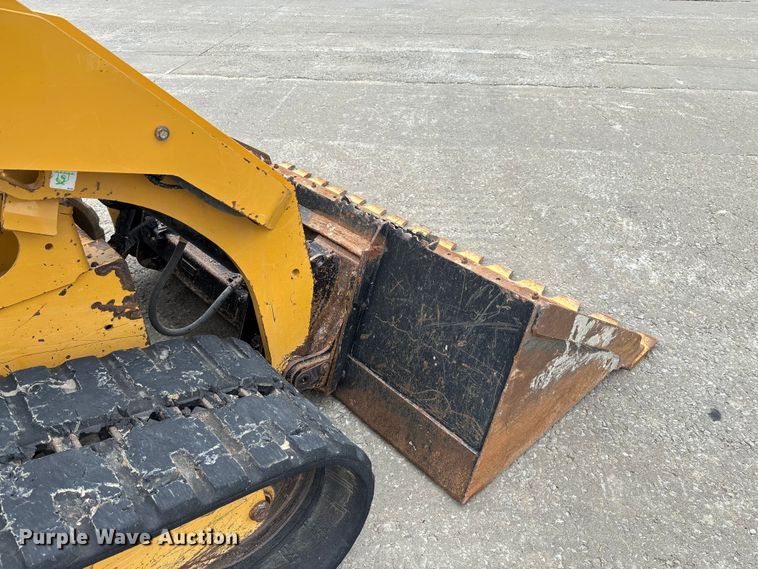 image for item FC5799 2021 Caterpillar 299D3 tracked skid steer loader