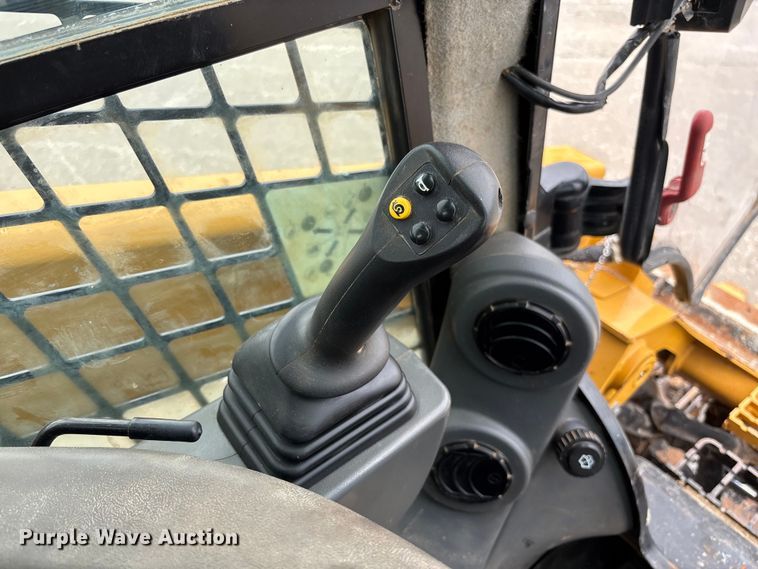 image for item FC5799 2021 Caterpillar 299D3 tracked skid steer loader
