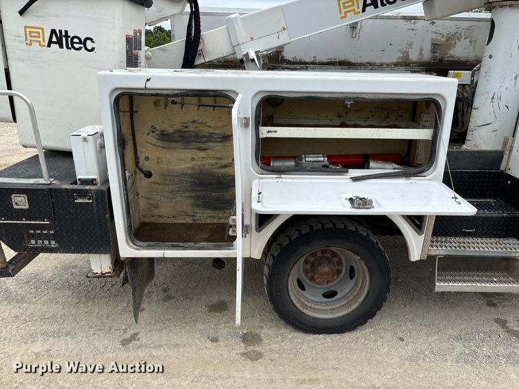 image for item FC5804 2017 RAM 5500 bucket truck