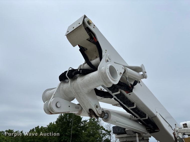 image for item FC5804 2017 RAM 5500 bucket truck