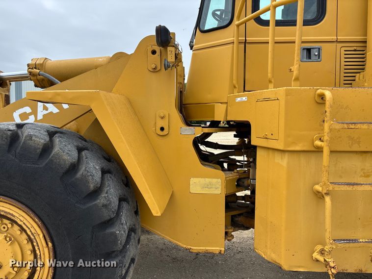 image for item FC5806 1984 Caterpillar 966D wheel loader
