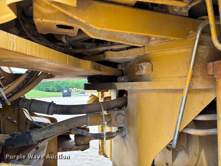 image for item FC5806 1984 Caterpillar 966D wheel loader