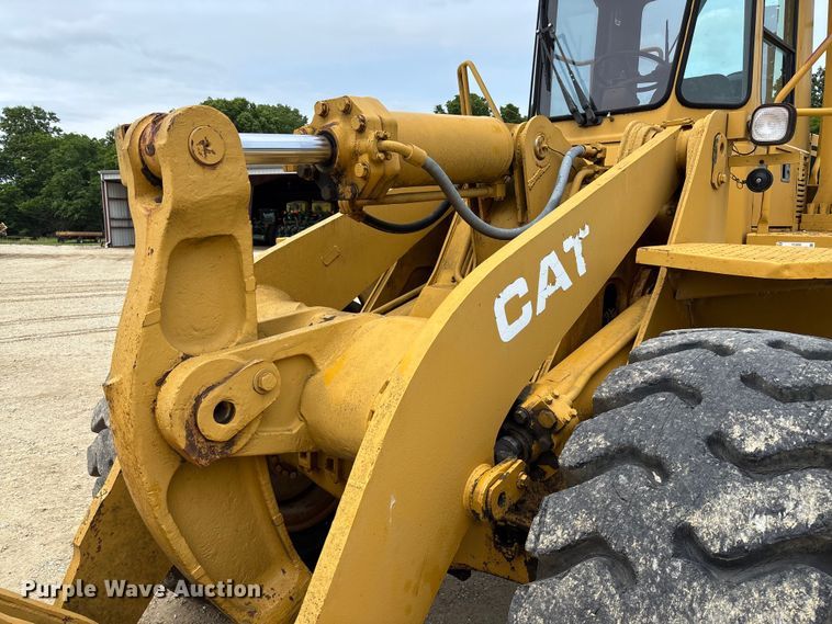 image for item FC5806 1984 Caterpillar 966D wheel loader