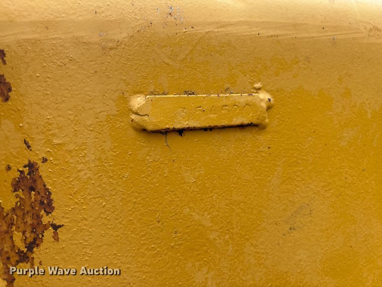 image for item FC5806 1984 Caterpillar 966D wheel loader