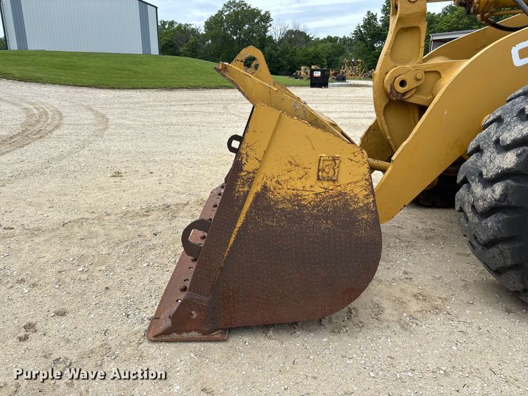 image for item FC5806 1984 Caterpillar 966D wheel loader