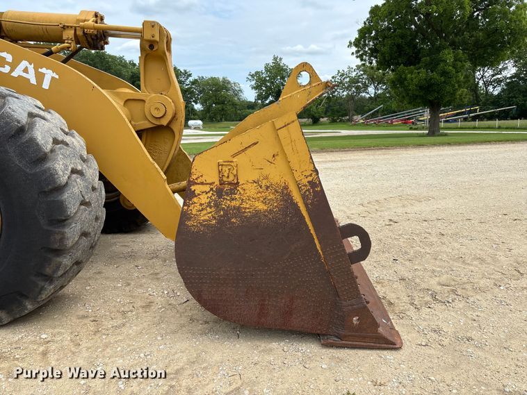 image for item FC5806 1984 Caterpillar 966D wheel loader