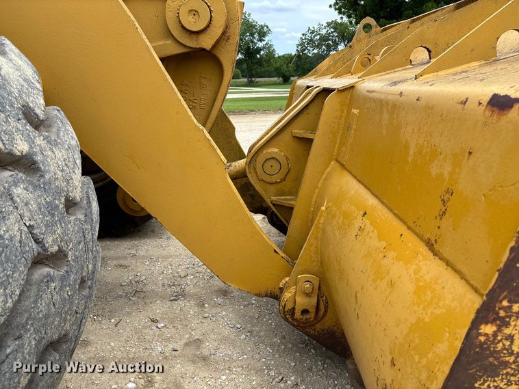 image for item FC5806 1984 Caterpillar 966D wheel loader