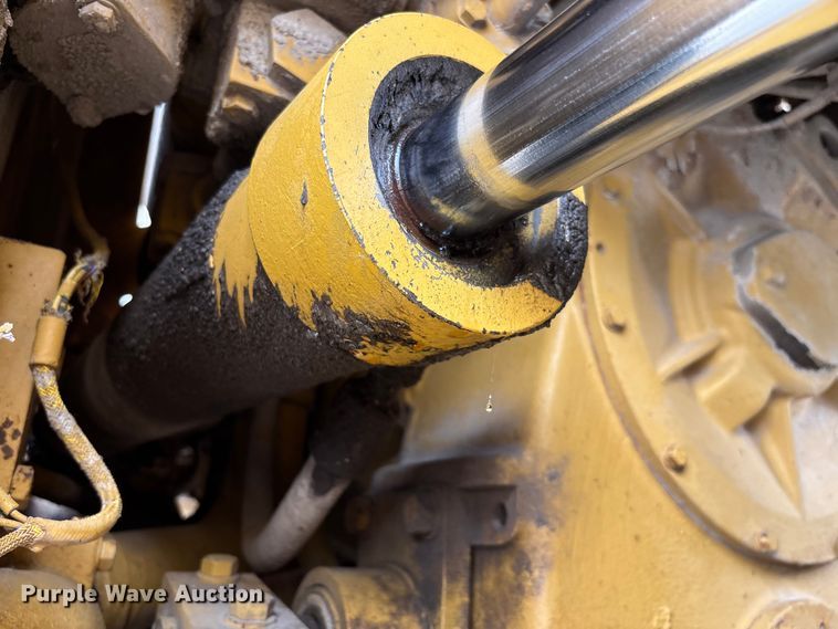image for item FC5806 1984 Caterpillar 966D wheel loader