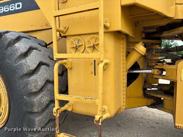 image for item FC5806 1984 Caterpillar 966D wheel loader