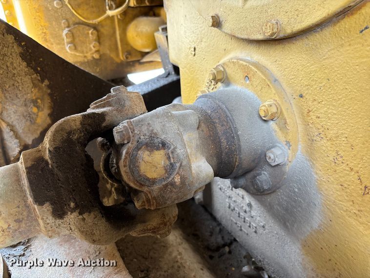 image for item FC5806 1984 Caterpillar 966D wheel loader