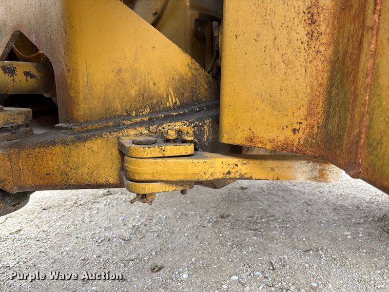 image for item FC5806 1984 Caterpillar 966D wheel loader