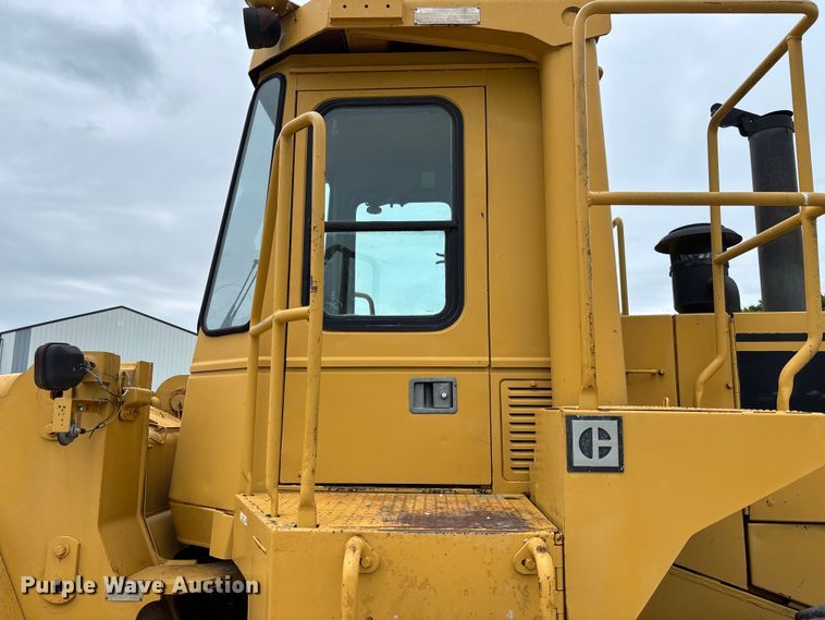 image for item FC5806 1984 Caterpillar 966D wheel loader