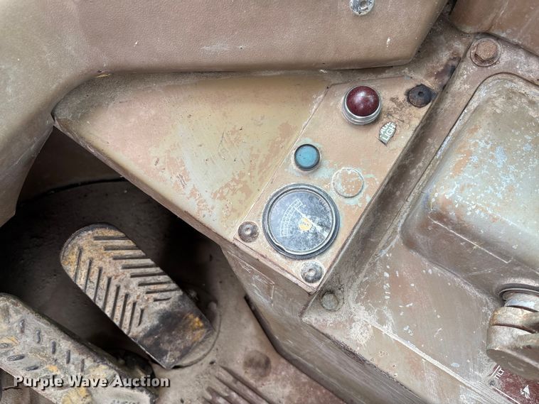 image for item FC5806 1984 Caterpillar 966D wheel loader