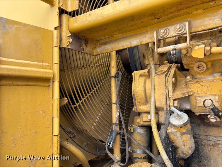 image for item FC5806 1984 Caterpillar 966D wheel loader