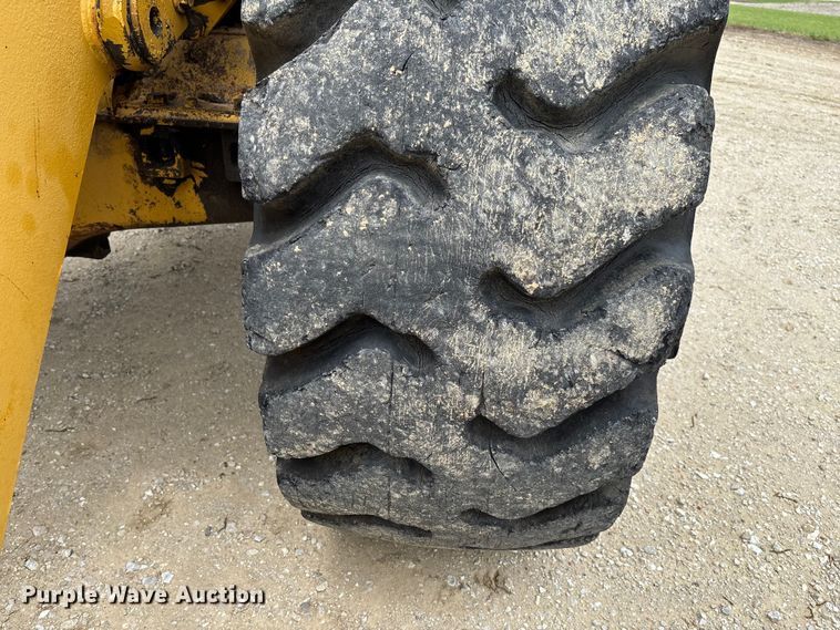 image for item FC5806 1984 Caterpillar 966D wheel loader
