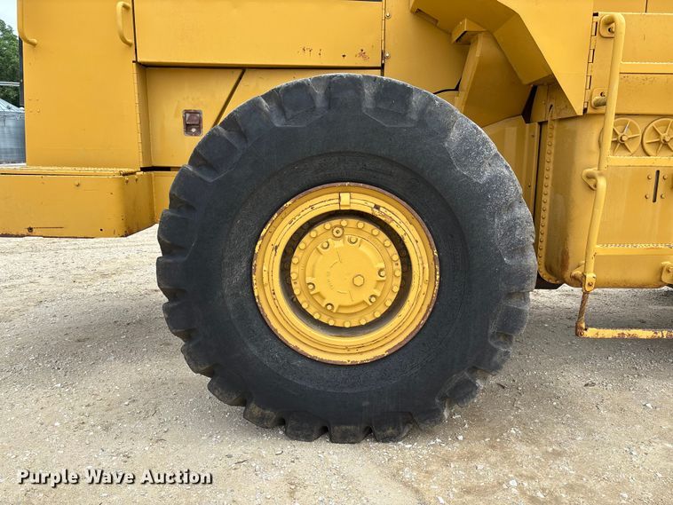 image for item FC5806 1984 Caterpillar 966D wheel loader