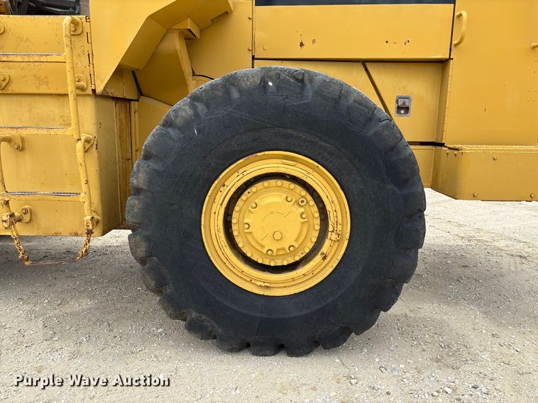 image for item FC5806 1984 Caterpillar 966D wheel loader