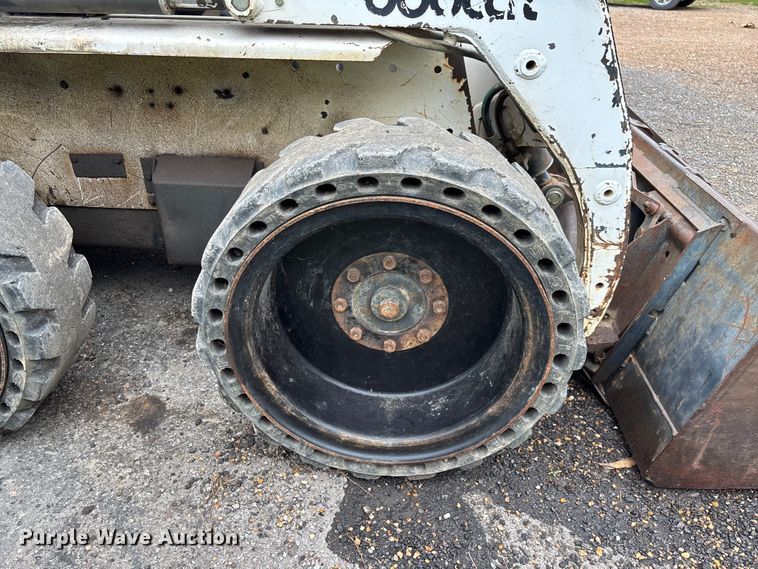 image for item FC5807 1995 Bobcat 753L Skid steer