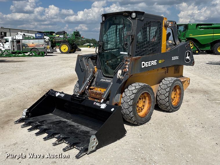 image for item FC5858 2022 John Deere 320G skid steer loader