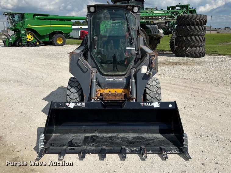 image for item FC5858 2022 John Deere 320G skid steer loader