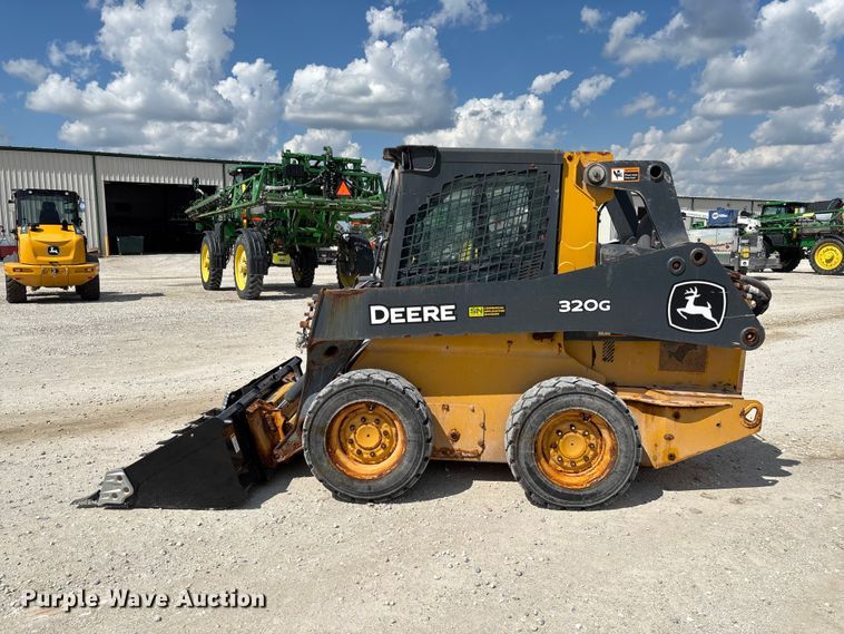 image for item FC5858 2022 John Deere 320G skid steer loader