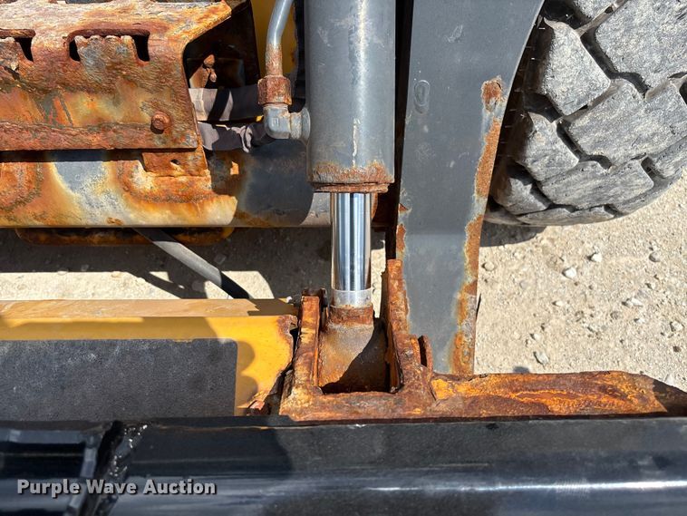 image for item FC5858 2022 John Deere 320G skid steer loader