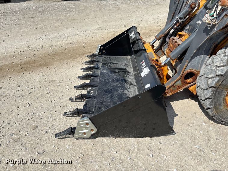 image for item FC5858 2022 John Deere 320G skid steer loader