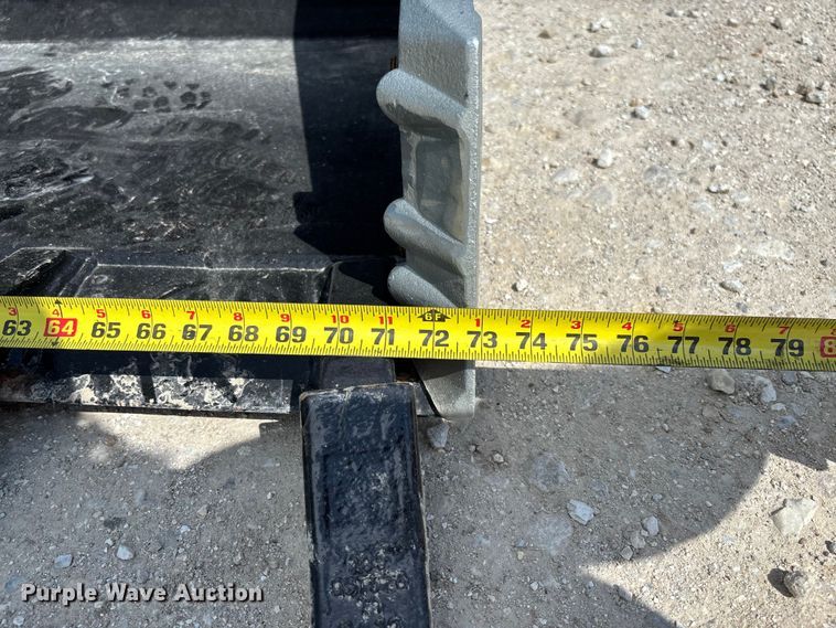 image for item FC5858 2022 John Deere 320G skid steer loader