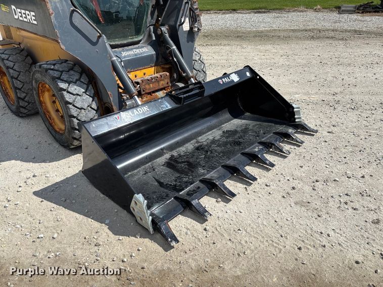image for item FC5858 2022 John Deere 320G skid steer loader