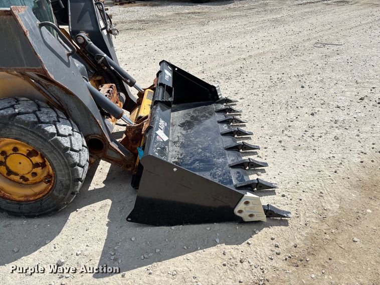 image for item FC5858 2022 John Deere 320G skid steer loader