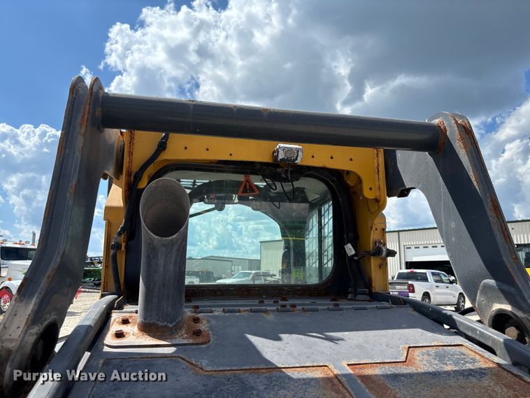 image for item FC5858 2022 John Deere 320G skid steer loader
