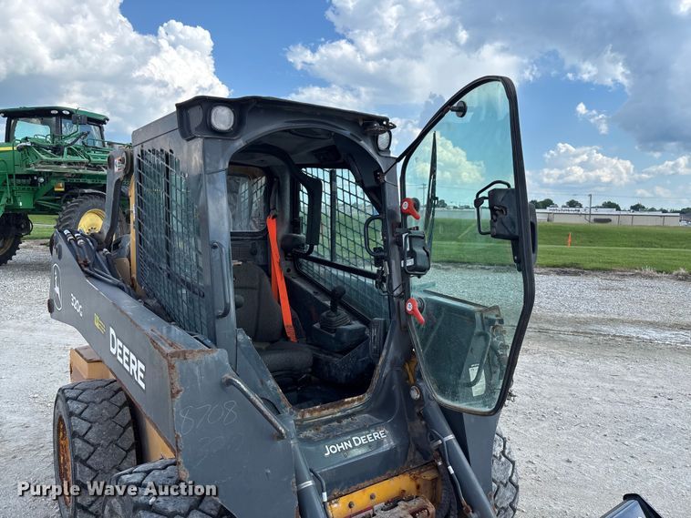 image for item FC5858 2022 John Deere 320G skid steer loader