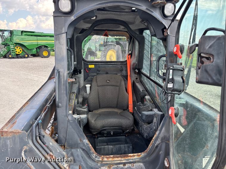 image for item FC5858 2022 John Deere 320G skid steer loader