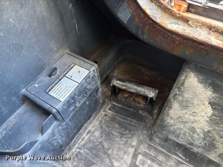 image for item FC5858 2022 John Deere 320G skid steer loader