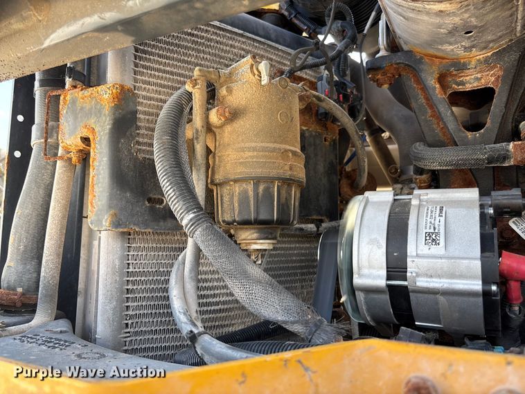 image for item FC5858 2022 John Deere 320G skid steer loader